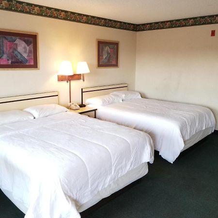 Travelstar Inn & Suites โคโลราโดสปริงส์ ภายนอก รูปภาพ